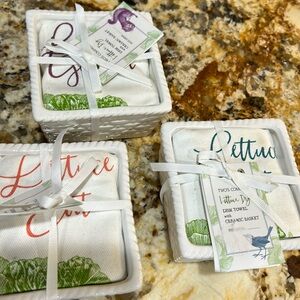 NWT Set OF 3️⃣ TWO'S COMPANY Lettuce Dry DISH TOWEL W/CERAMIC BASKET
100% cotton